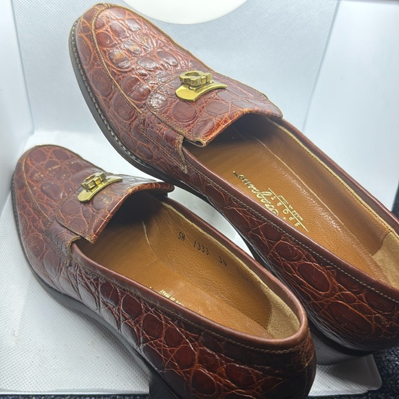 Salvatore Ferragamo Loafers - Picture 2 of 8